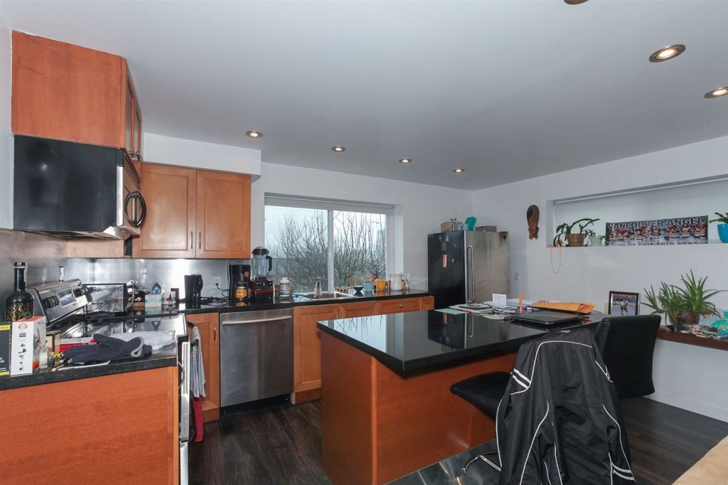 listing image 1105809515791742831