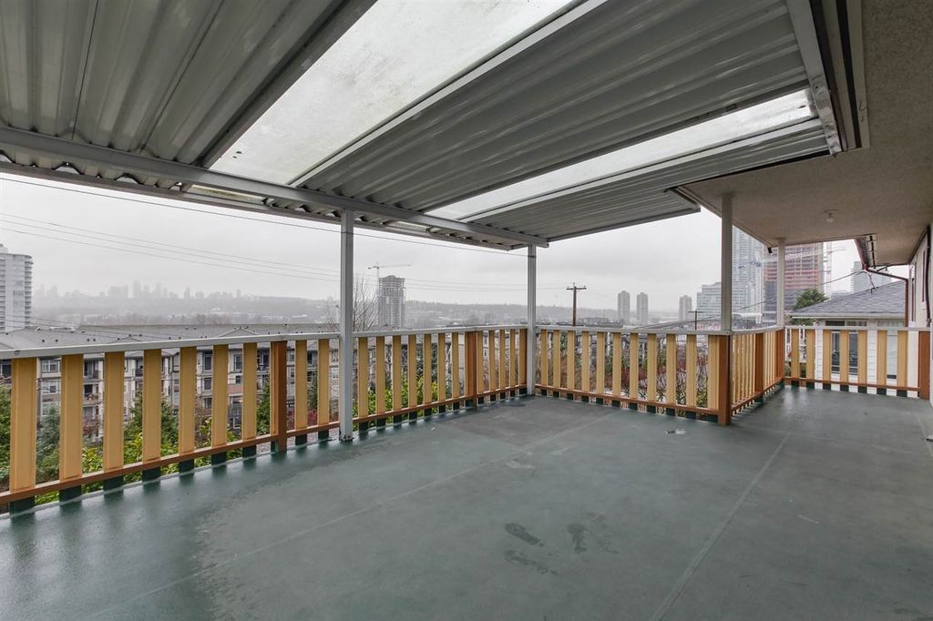 listing image 1106715434037199490