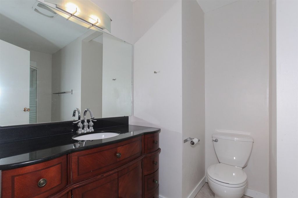 listing image 1109562882541047808