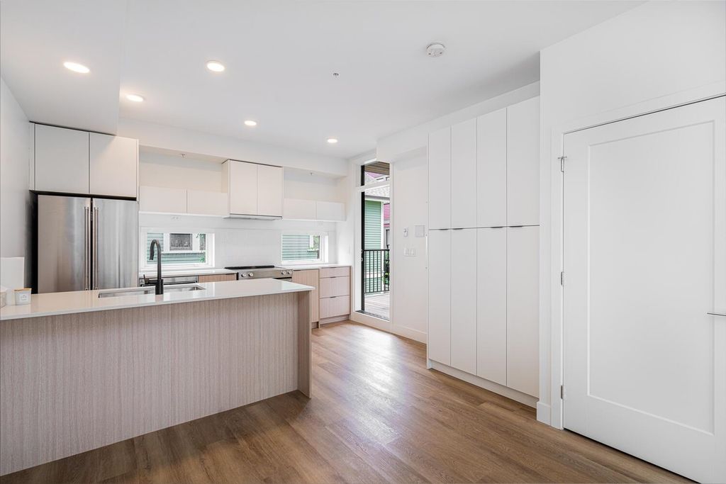 listing image 1107550273860769077
