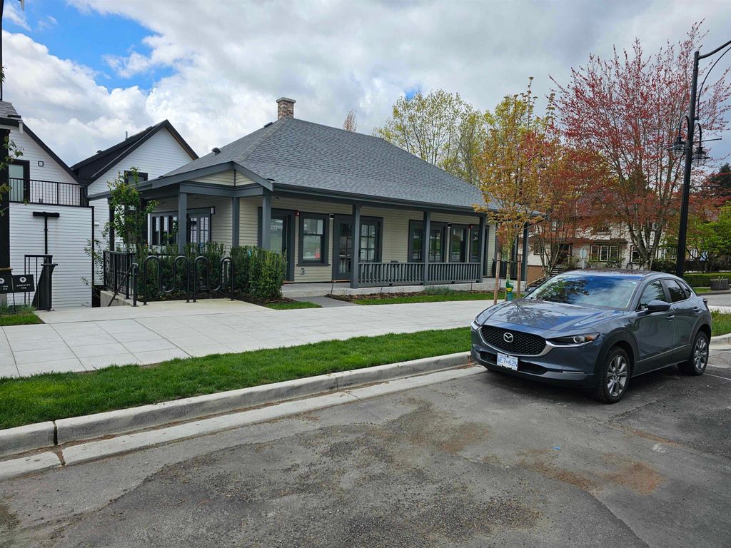 listing image 1105558045631132116