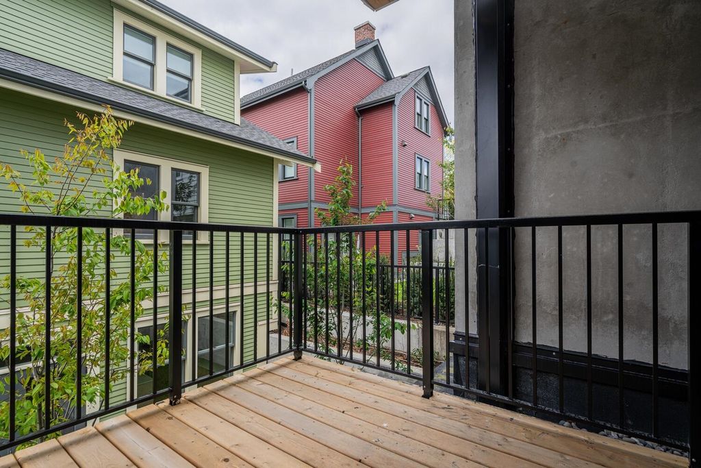 listing image 1103112611074359087