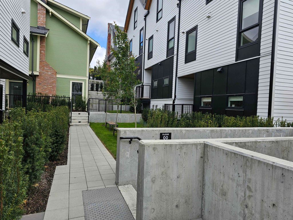 listing image 1100637513503644241