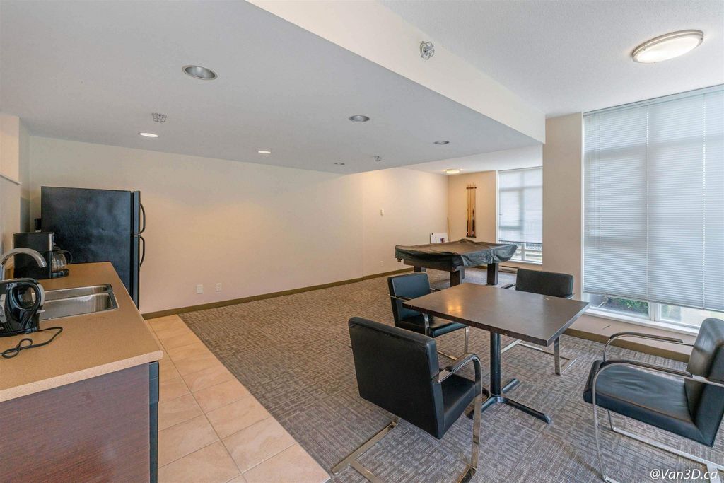 listing image 1100048145896880594