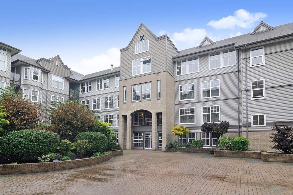 listing image 1109898936393376489