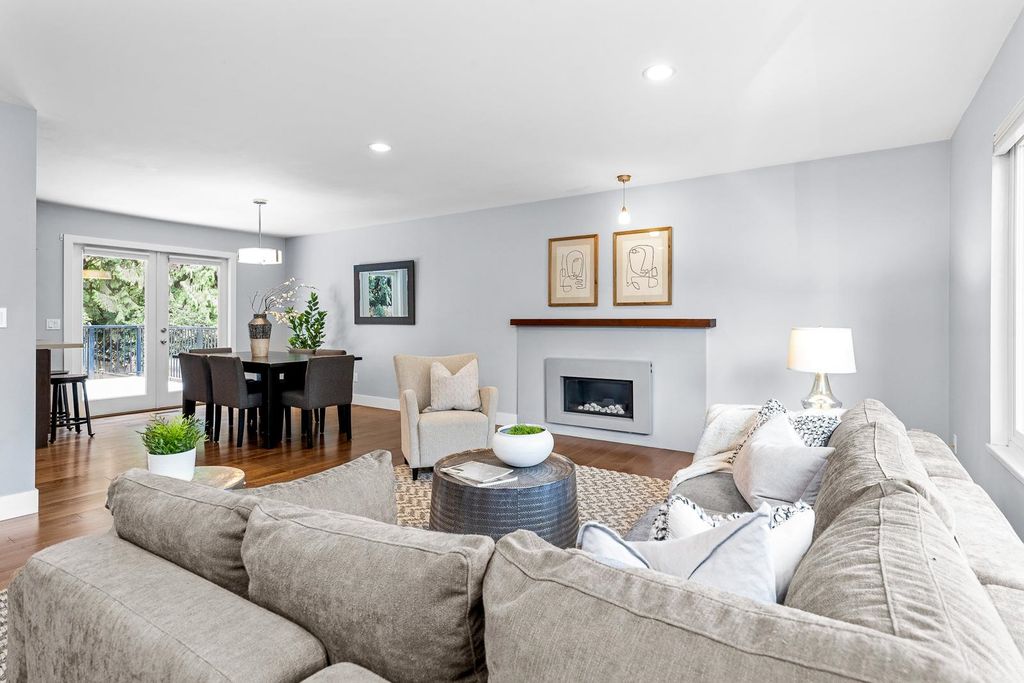 listing image 1104451767195706757