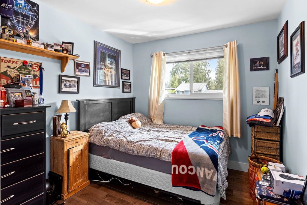 listing image 1106666820985323243