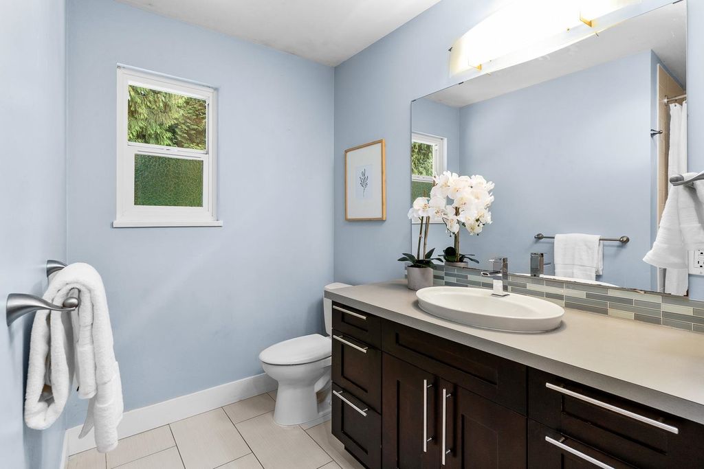 listing image 1100608043784907960