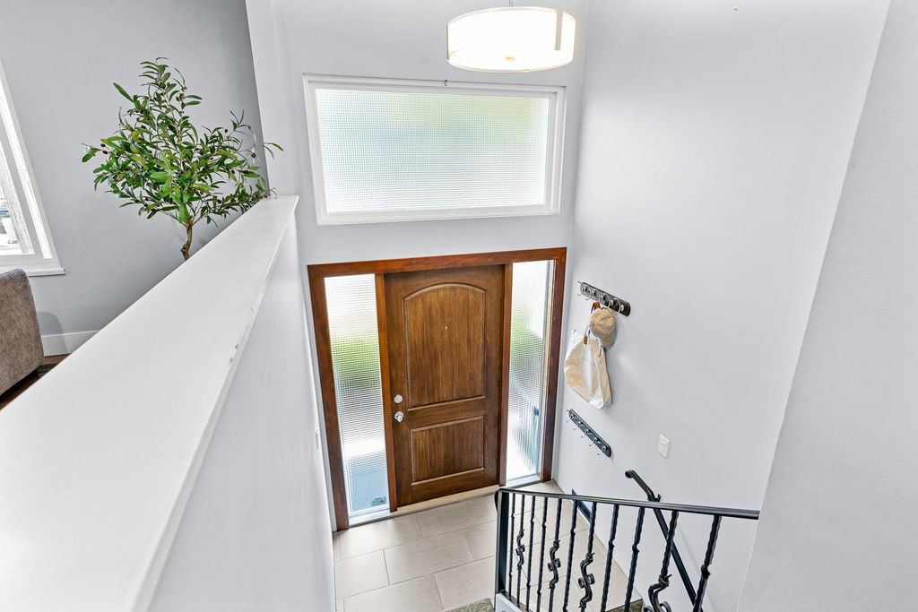 listing image 1103036383014215624
