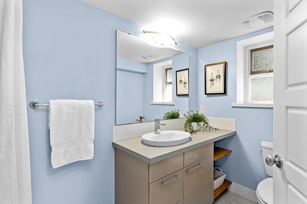 listing image 1103479552574628954