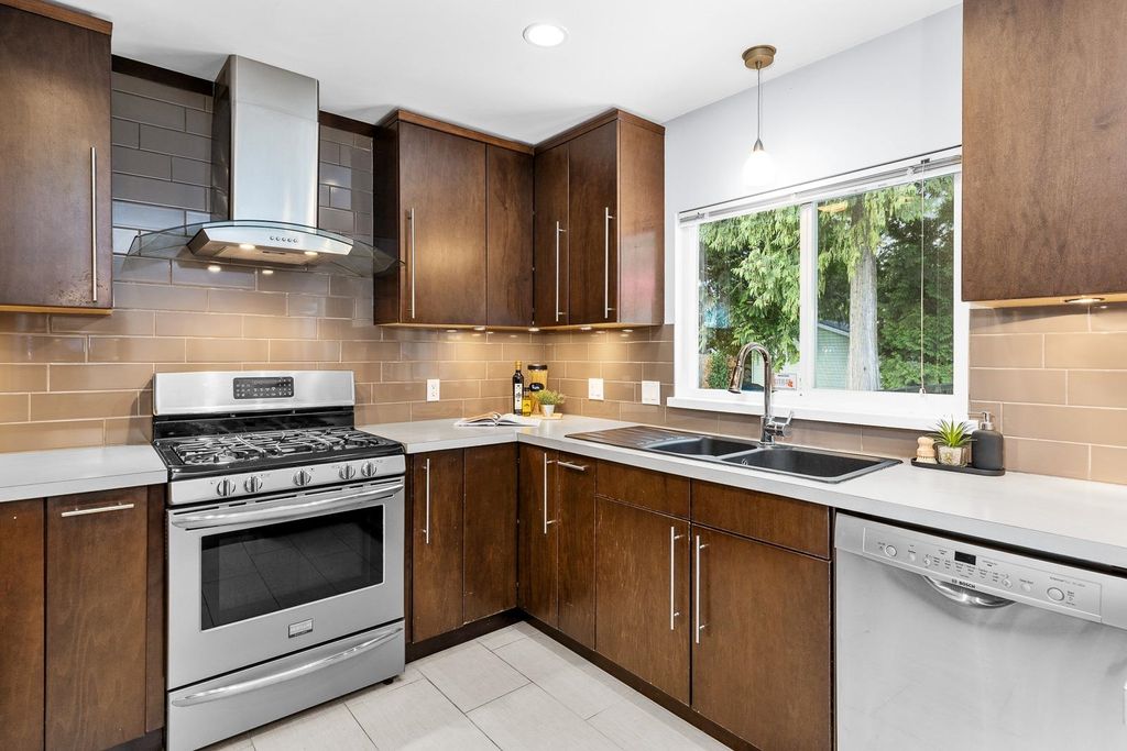 listing image 1106705767471724025