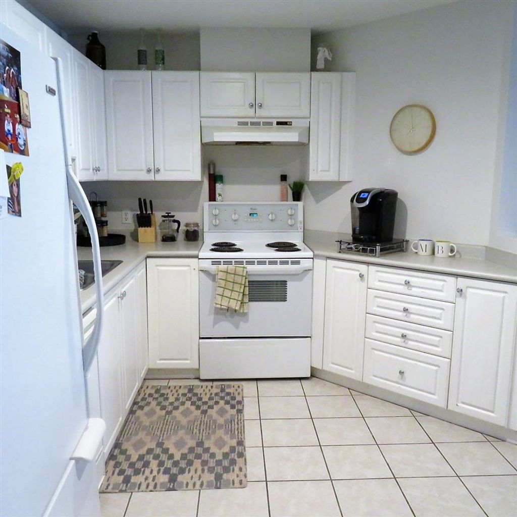 listing image 1104887781381541392