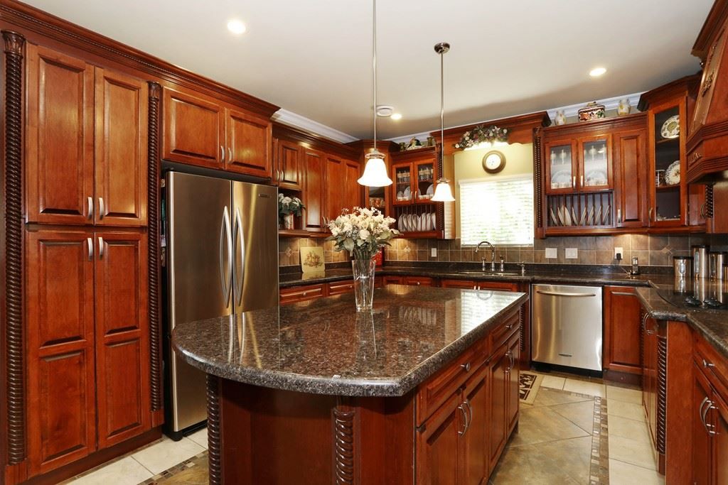 listing image 1103324817658881192