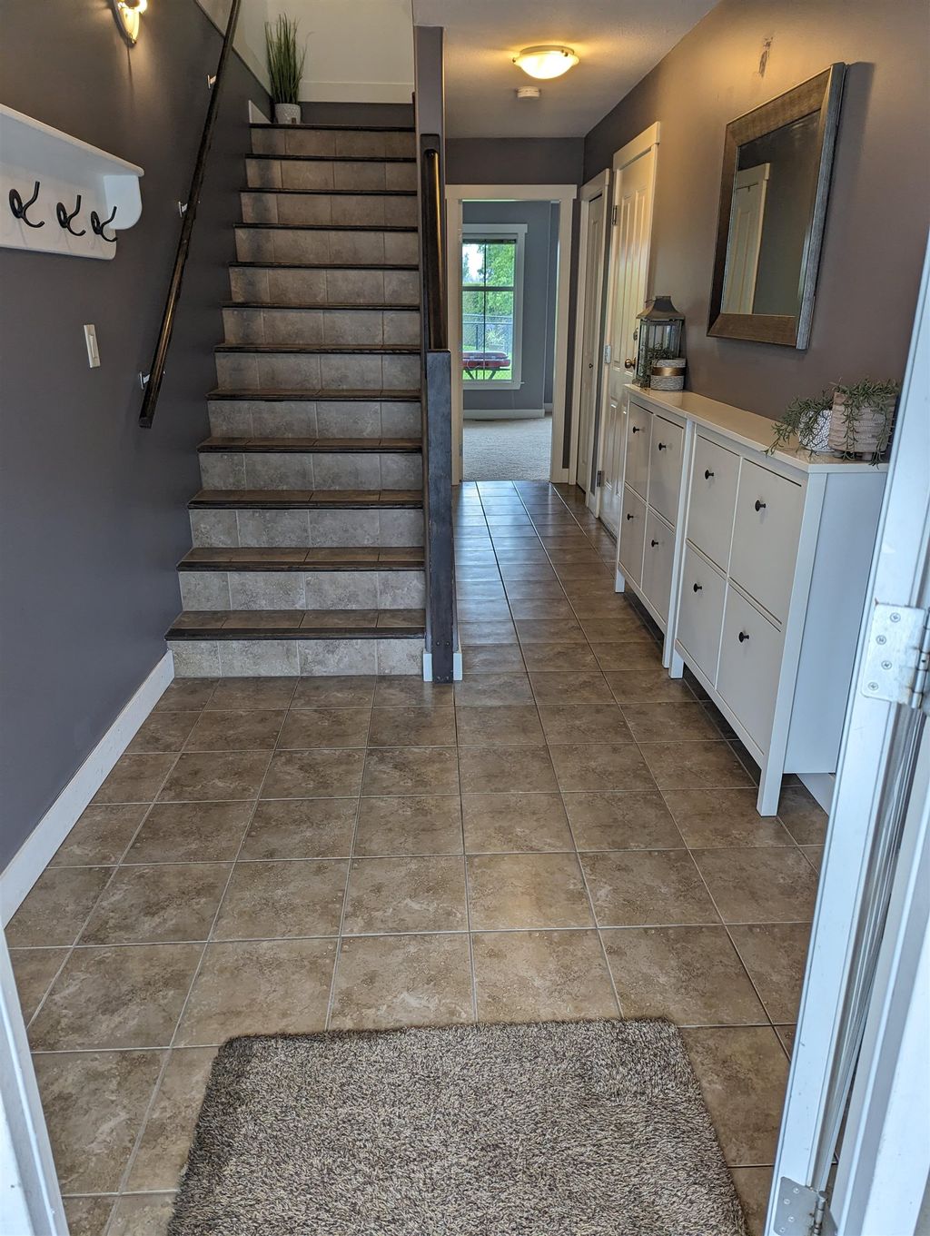 listing image 1100405122257115469