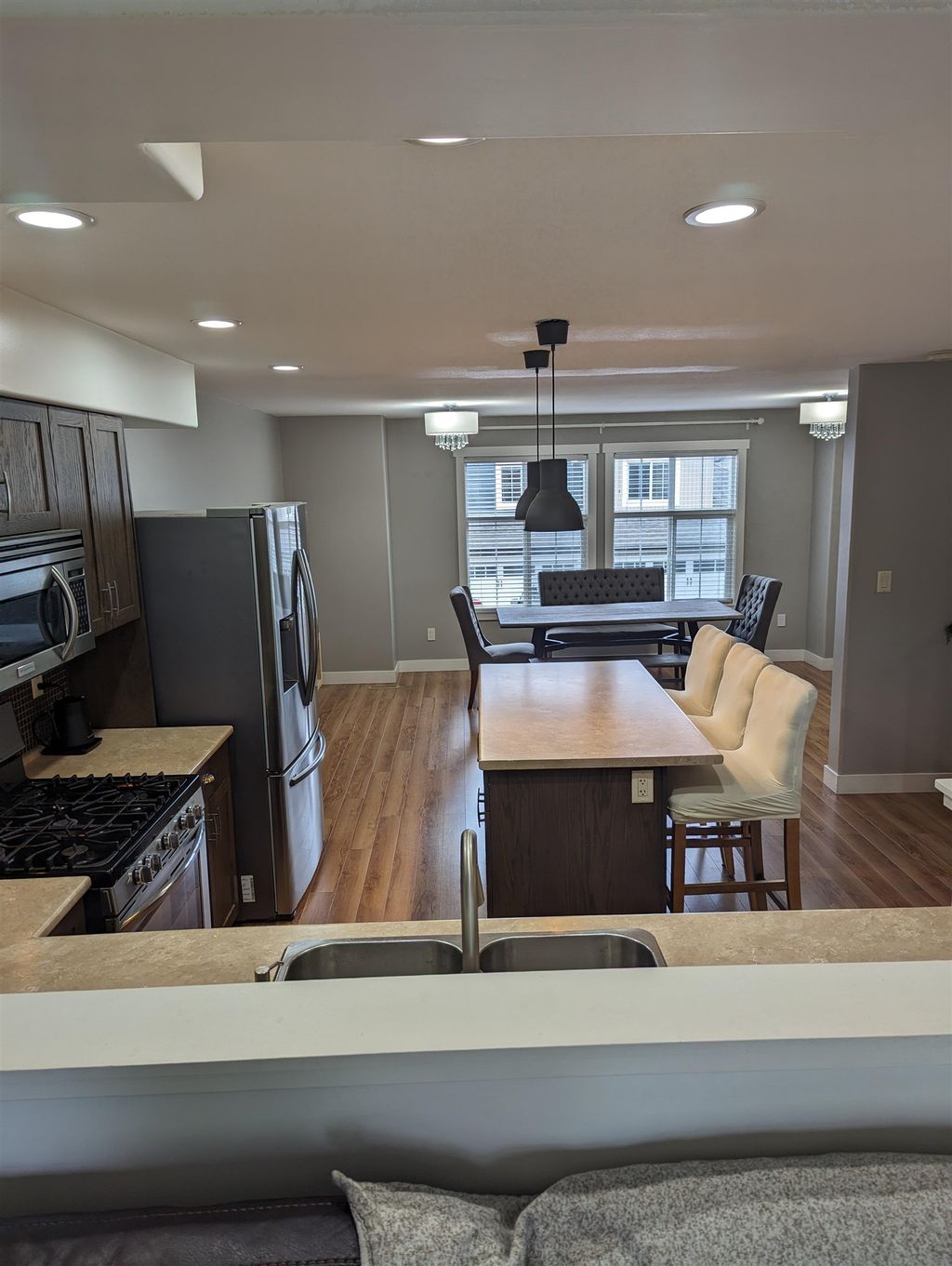 listing image 1108737291647848415