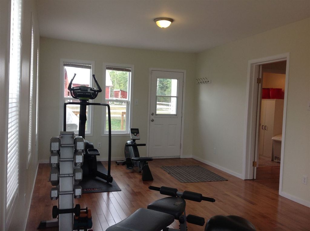 listing image 1101705613225297829