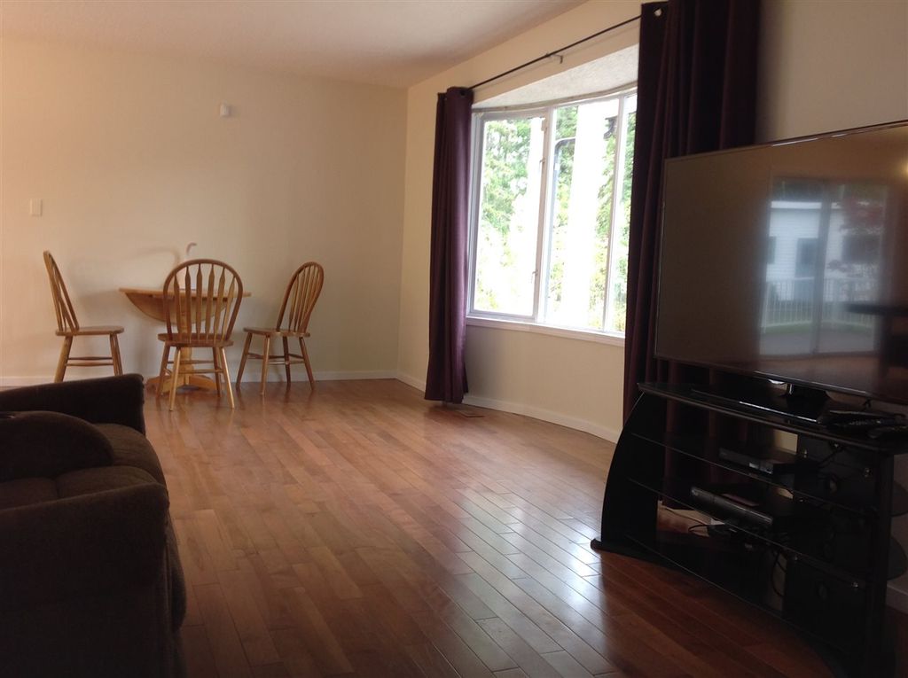 listing image 1109103473146569998