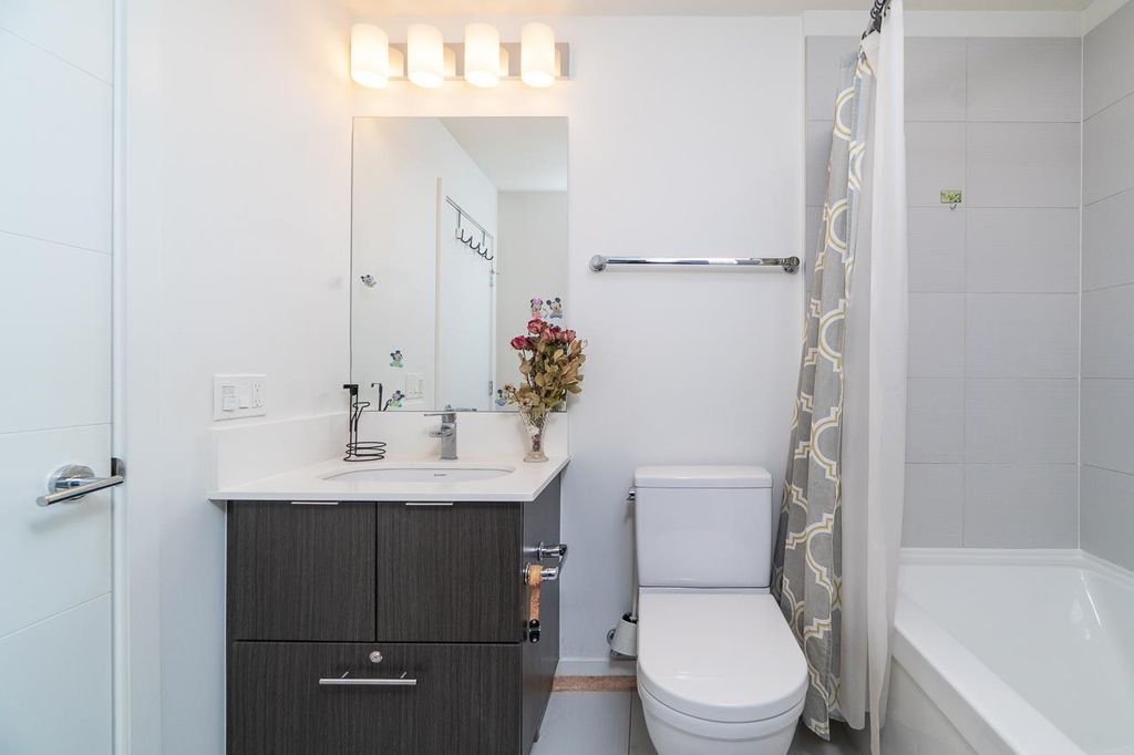 listing image 1106927426055117287