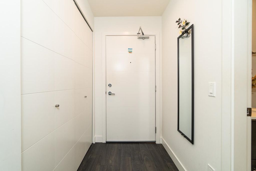 listing image 1100363462587931499