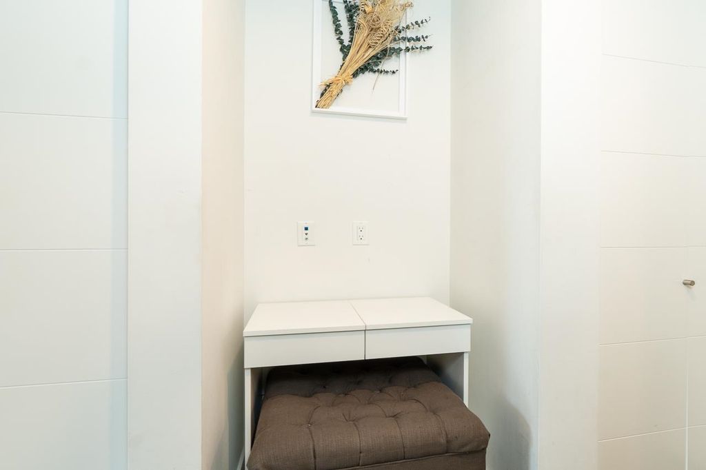 listing image 1101059718943257884