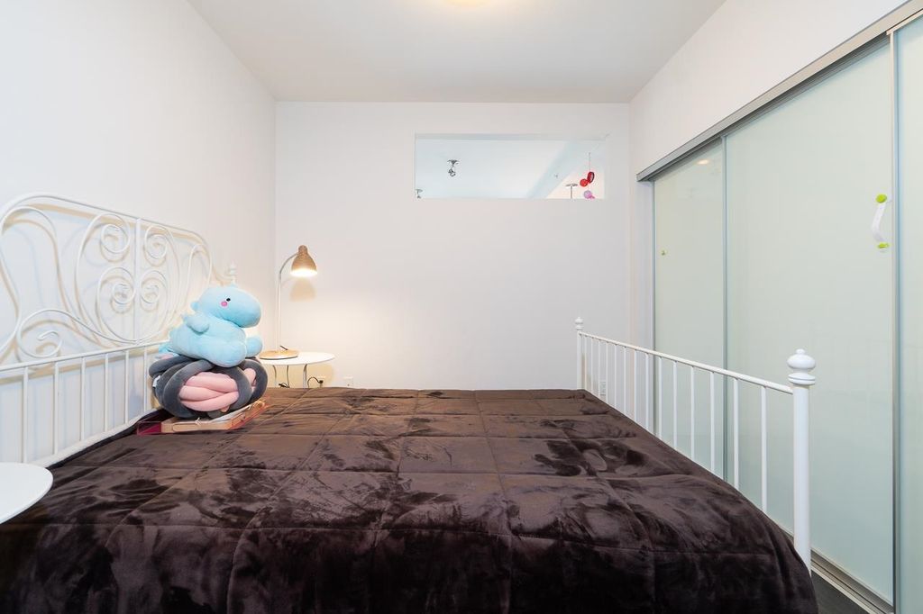 listing image 1103514961323042903