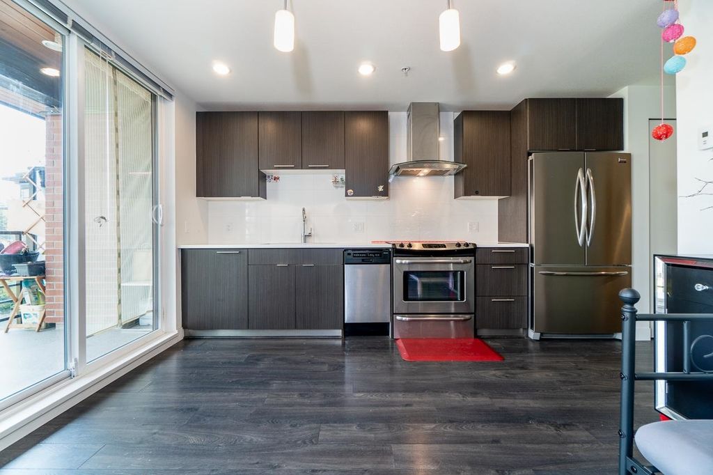 listing image 1105892785546630728