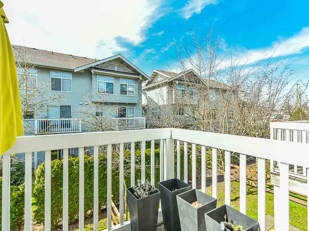 listing image 1105893618966504926