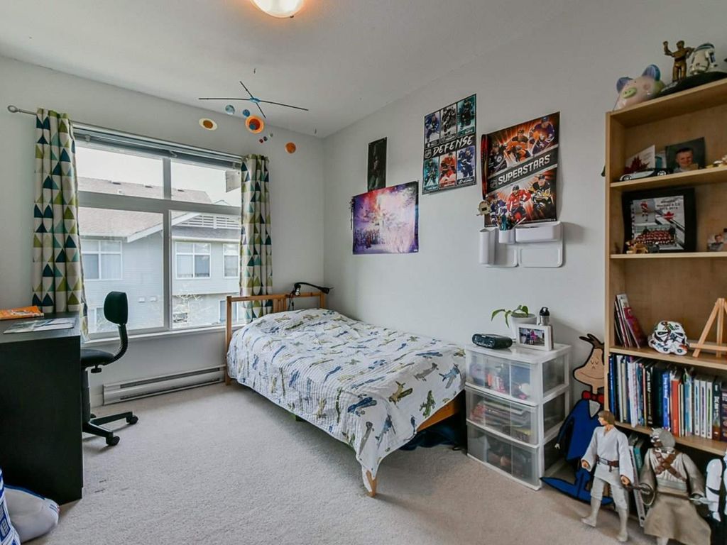 listing image 1107451066510593652