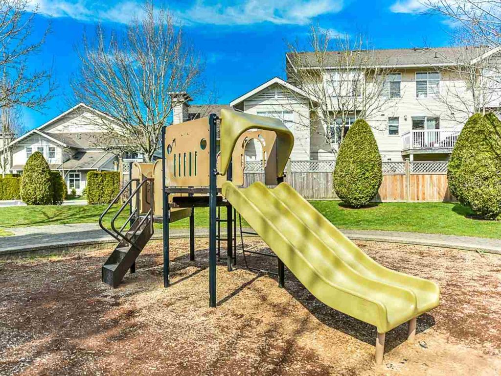listing image 1104252159873538063