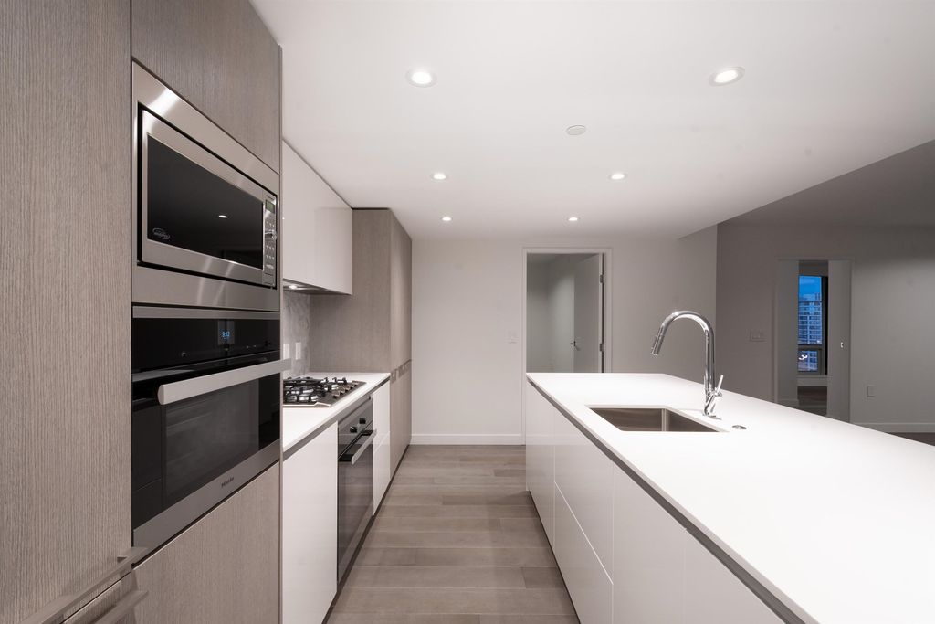 listing image 1103750353948849461