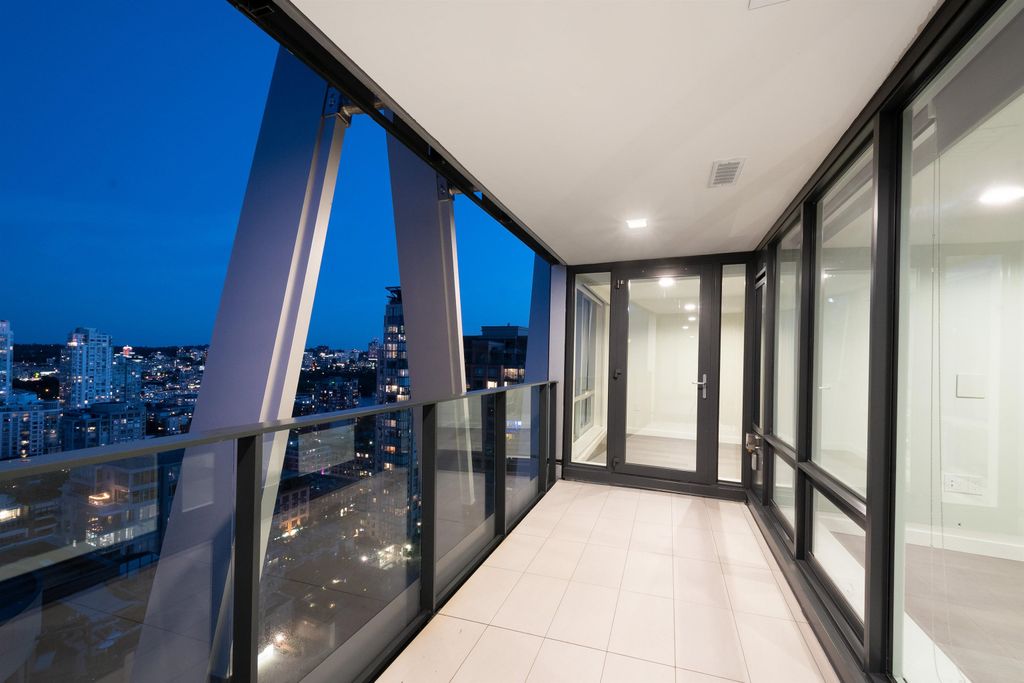 listing image 1100417404878501123