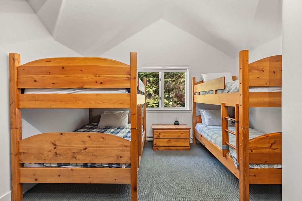 listing image 1104275191234520433