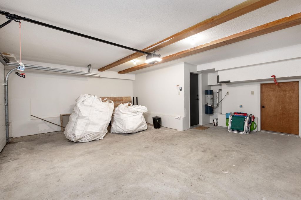 listing image 1105239359484661254