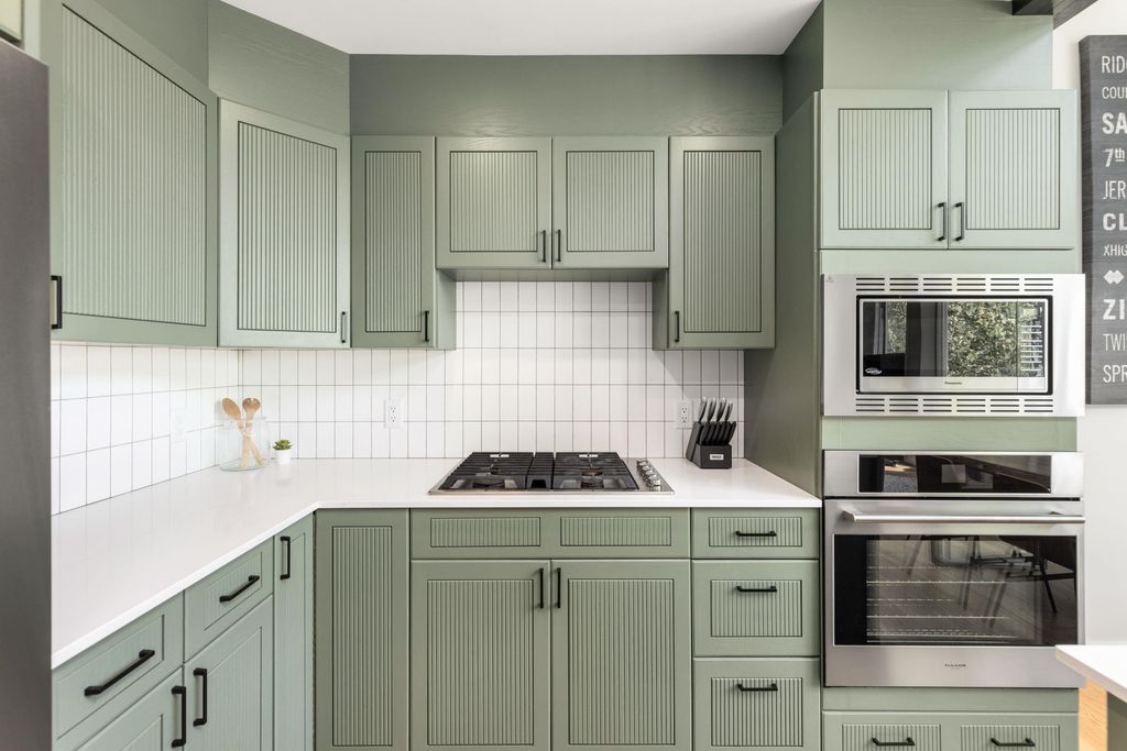 listing image 1109140389727057654