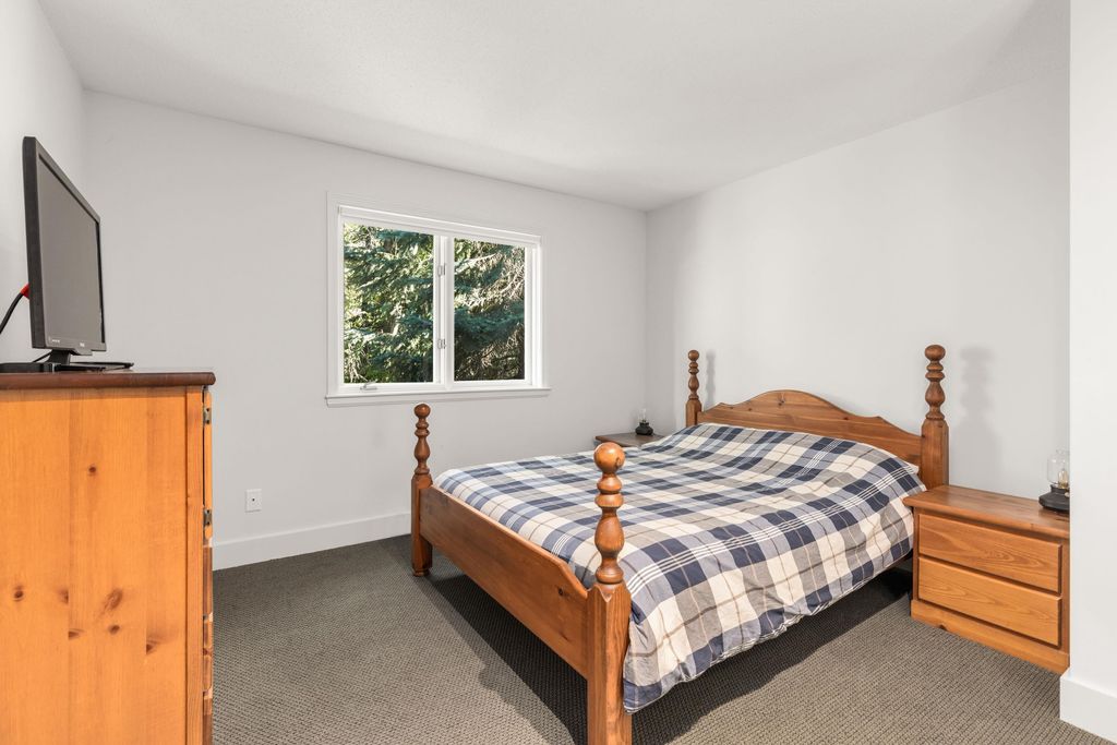 listing image 1107555701249016022