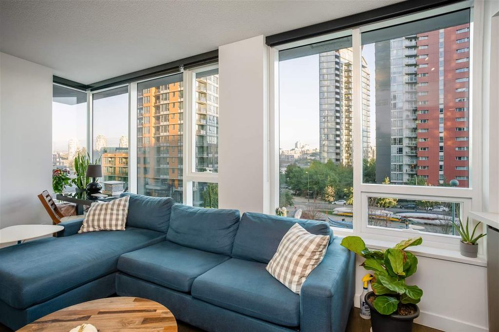 listing image 1104178254399057548