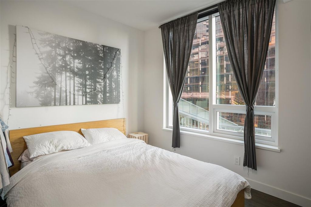 listing image 1109768020918869572