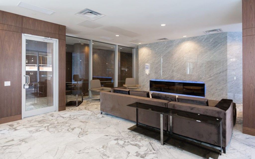 listing image 1100366091342083387