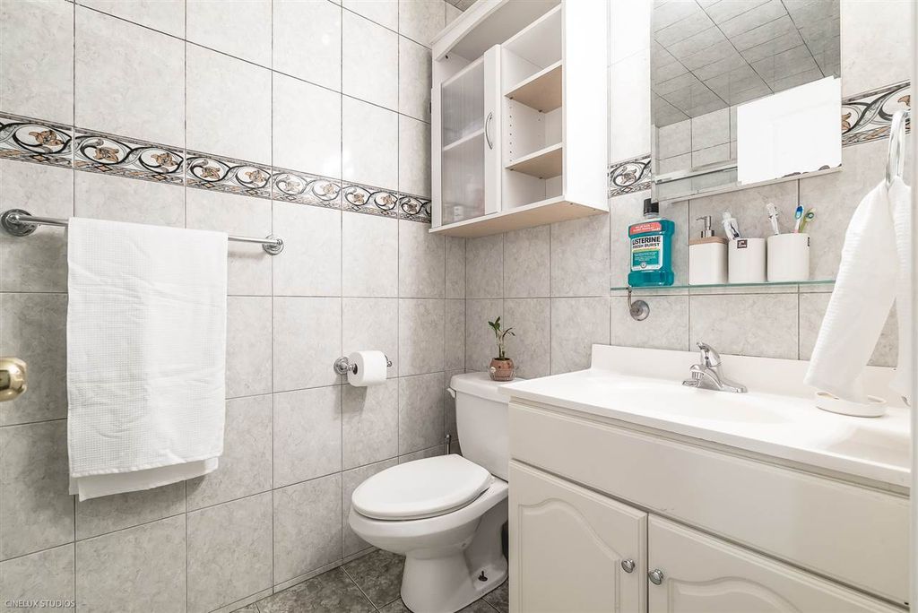 listing image 1101775335765206146