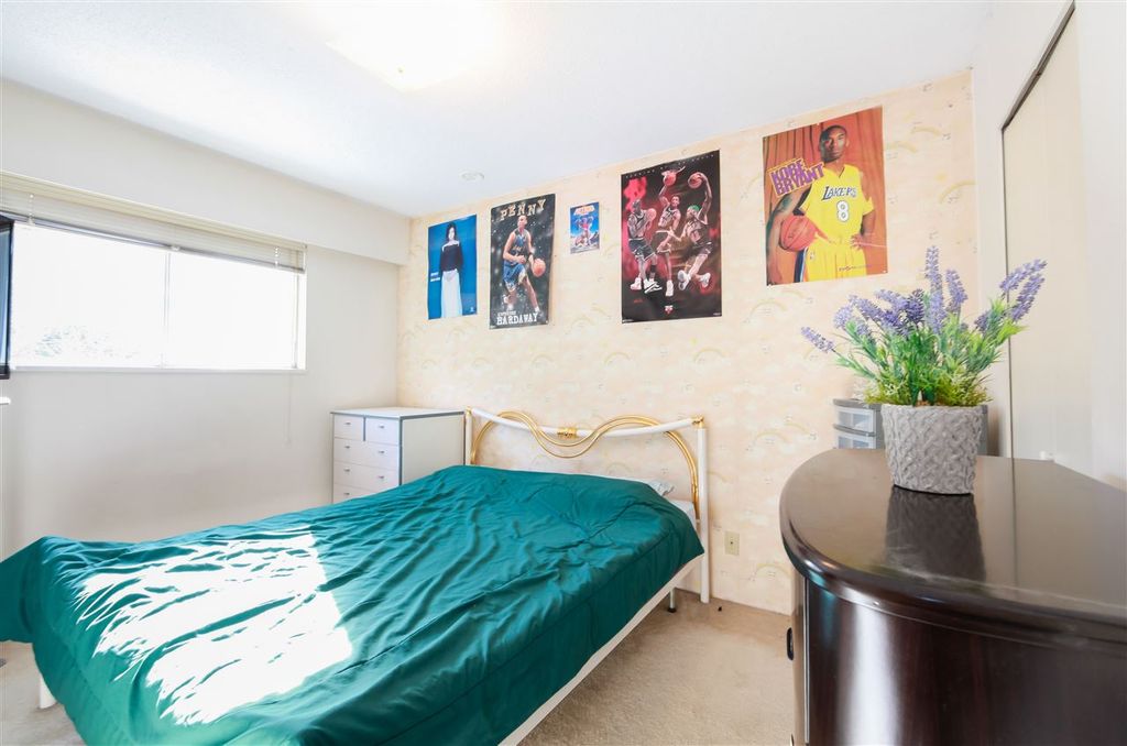 listing image 1103752386478124050