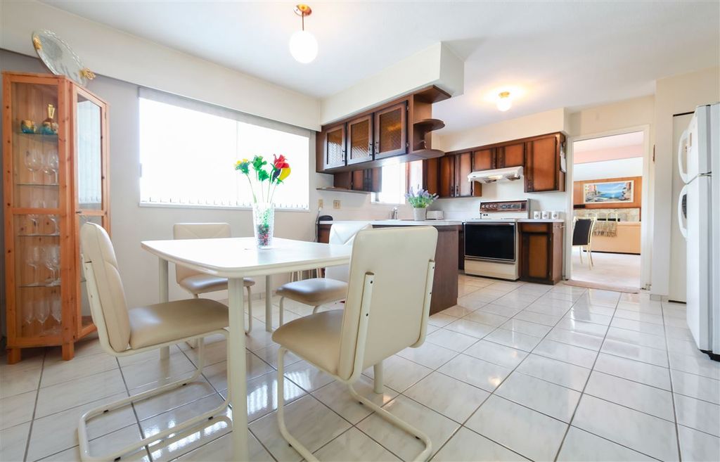 listing image 1103775011994063516