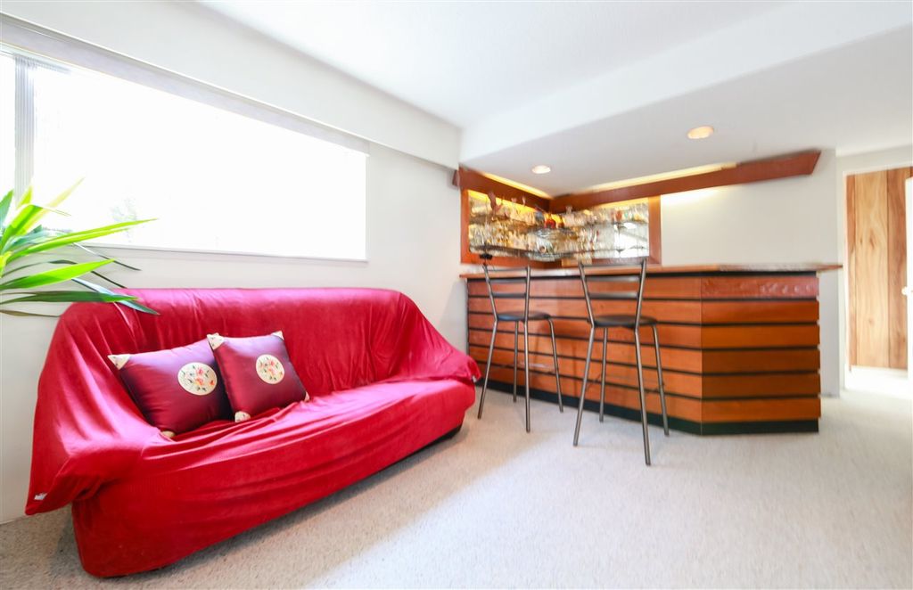 listing image 1104227595852509982