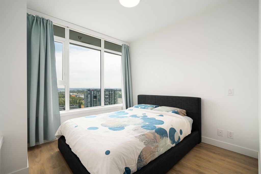 listing image 1105756832387002186