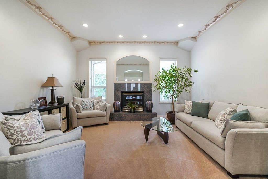 listing image 1108069344989004195