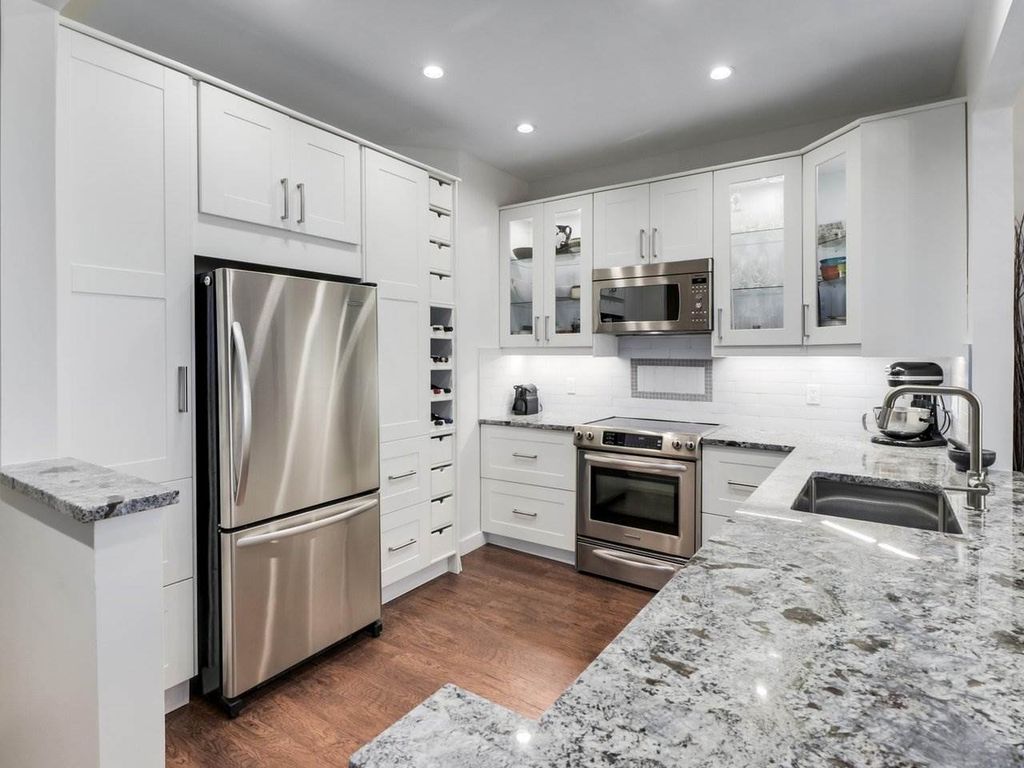 listing image 1106528391146142771