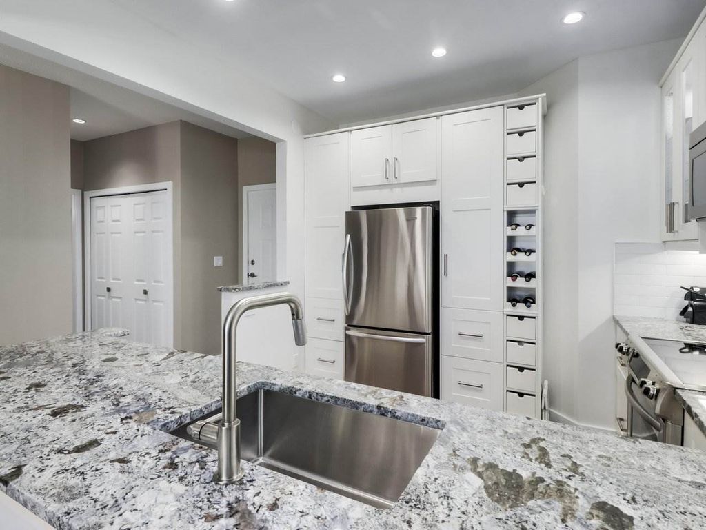listing image 1107879436062287600