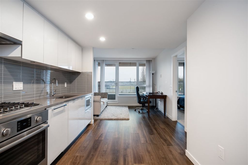listing image 1104072319298647485
