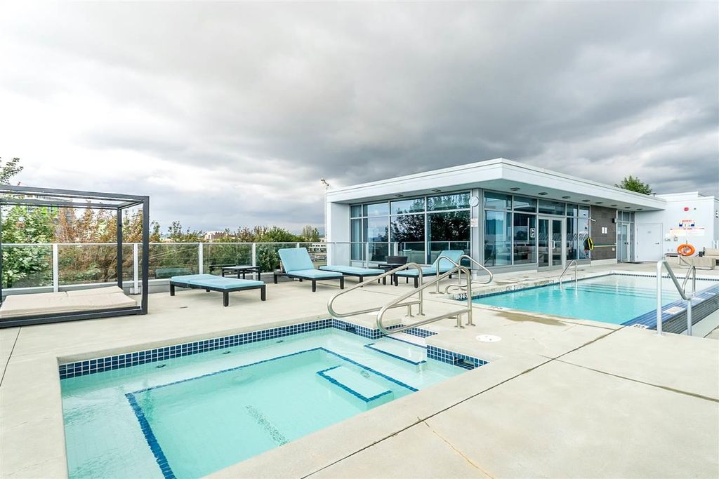 listing image 1105689356421665162