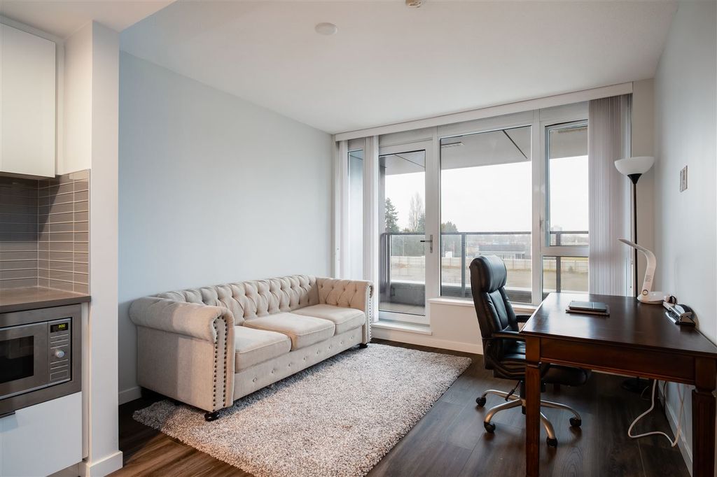 listing image 1104134149635001595