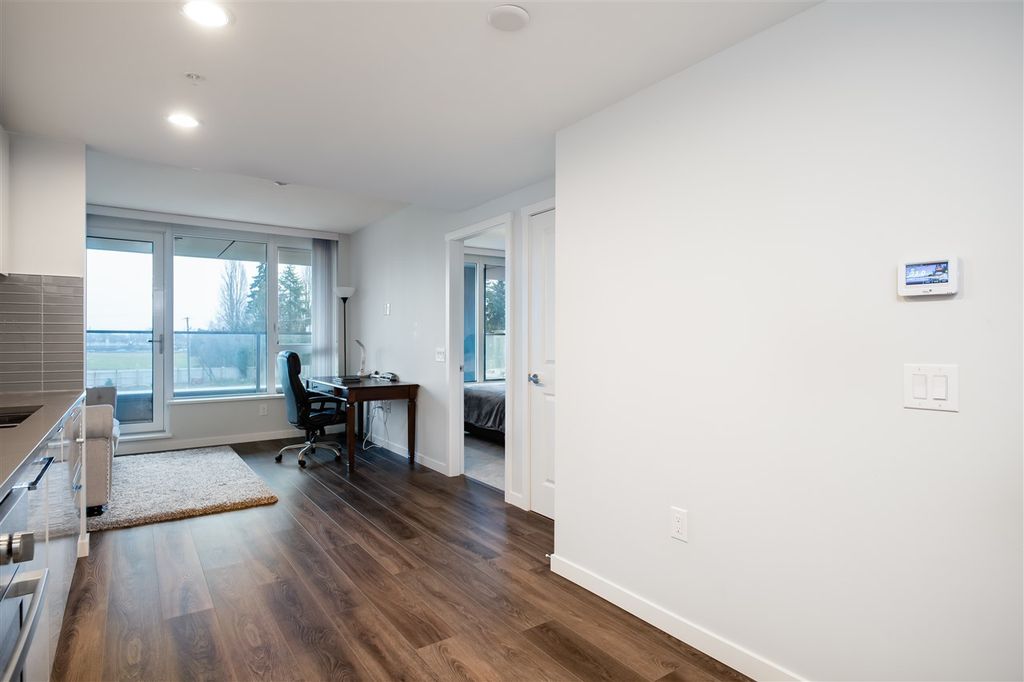 listing image 1103116375958281561